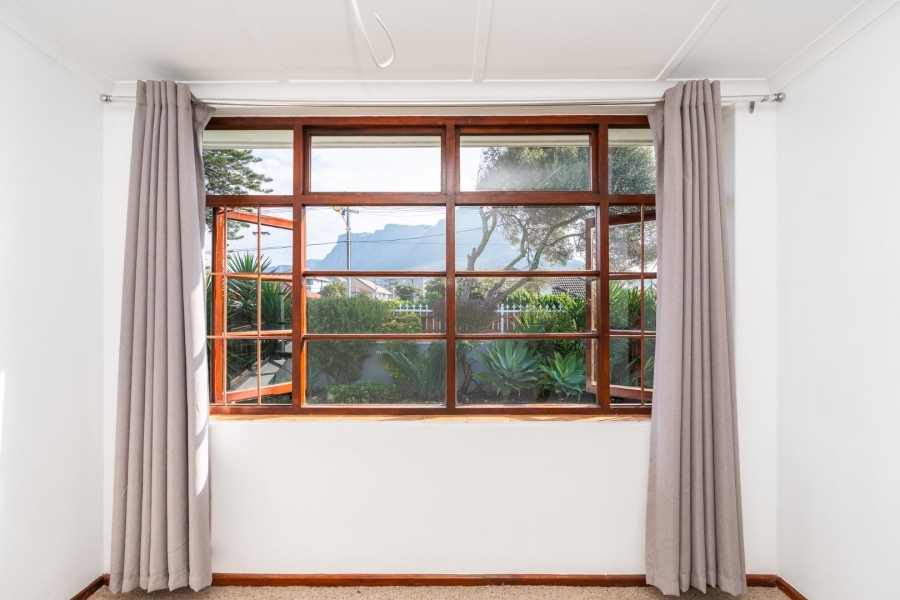 To Let 4 Bedroom Property for Rent in Mowbray Western Cape